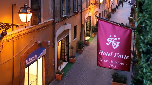 Hotel-Forte-Roma-External-9